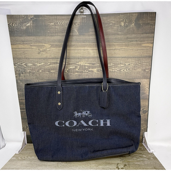 Coach C3968 Signature Horse and Carriage City Jacquard Blue Denim - Picture 1 of 8